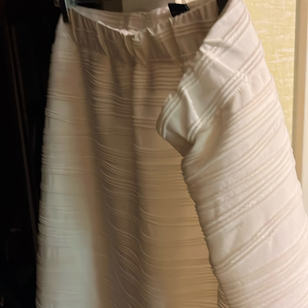Ashro white skirt size 2x
